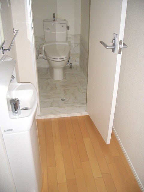 物件内観写真8　(内観写真)