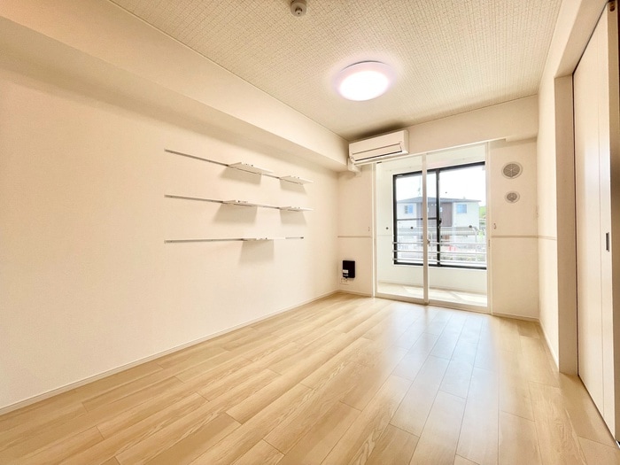 物件内観写真6　(居室)