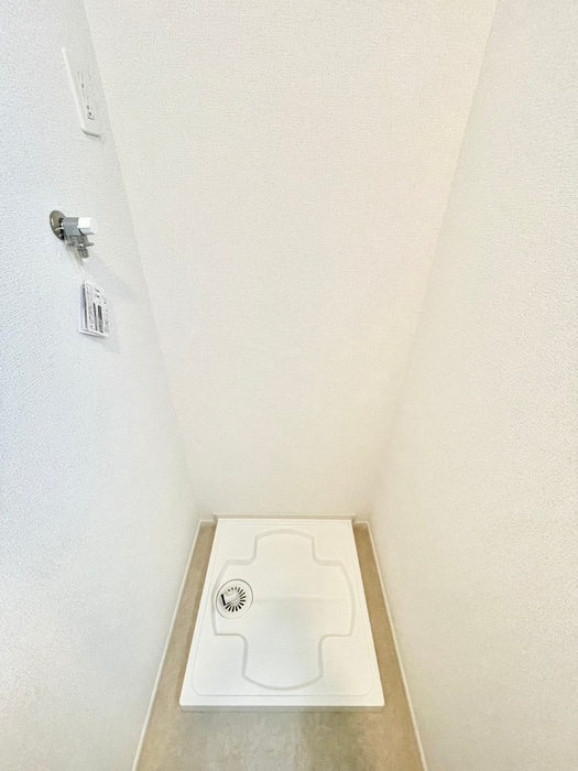 物件内観写真11　(洗濯機置場)