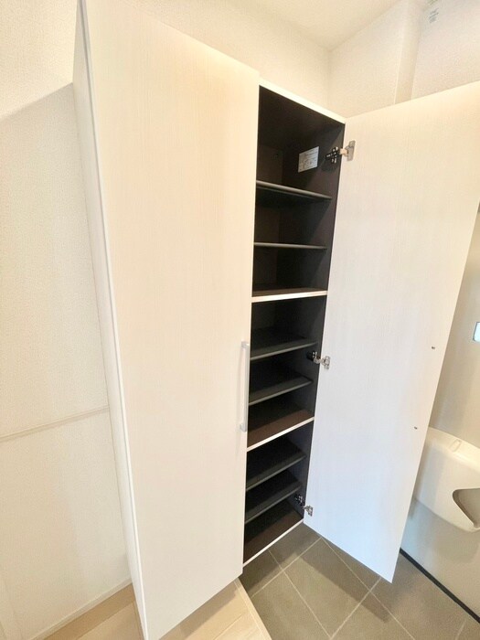 物件内観写真16　(靴箱)