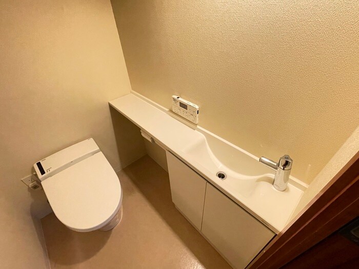 物件内観写真13　(トイレ)