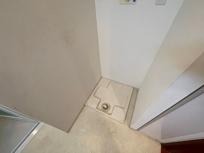 物件内観写真19　(洗濯機置場)