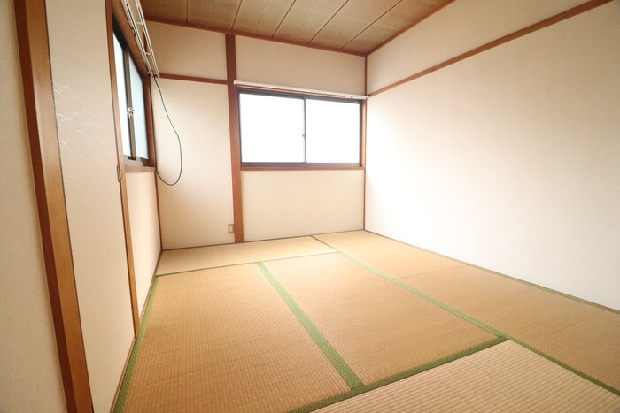 物件内観写真9　(居室)