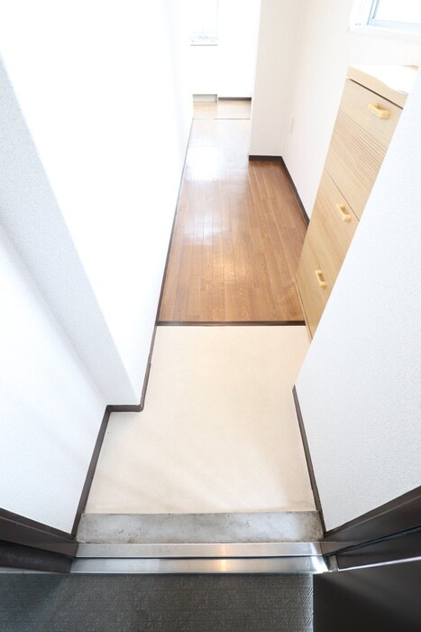 物件内観写真15　(玄関)