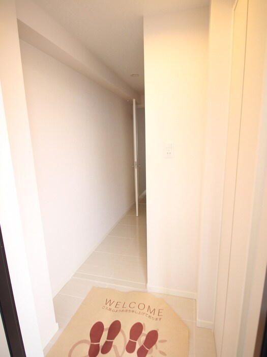 物件内観写真17　(玄関)
