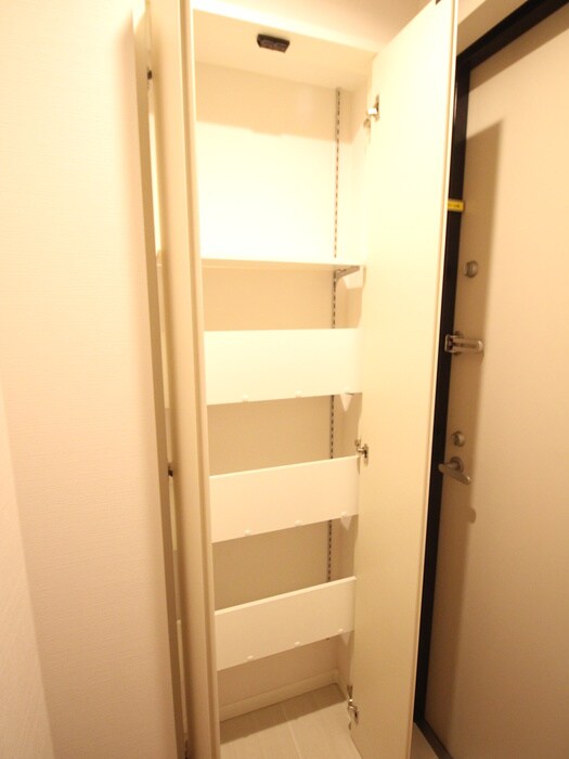 物件内観写真18　(靴箱)