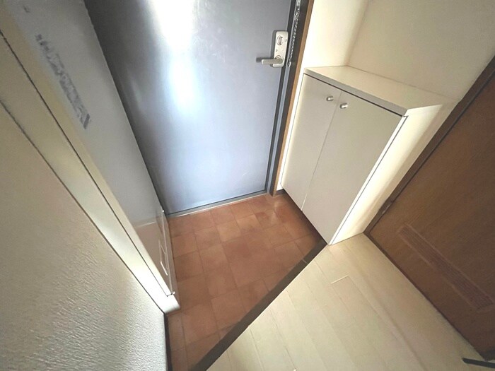 物件内観写真15　(玄関)