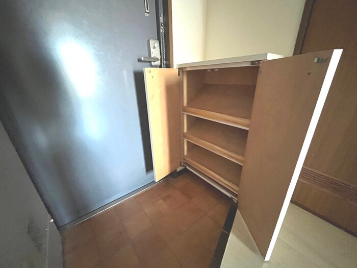 物件内観写真16　(靴箱)