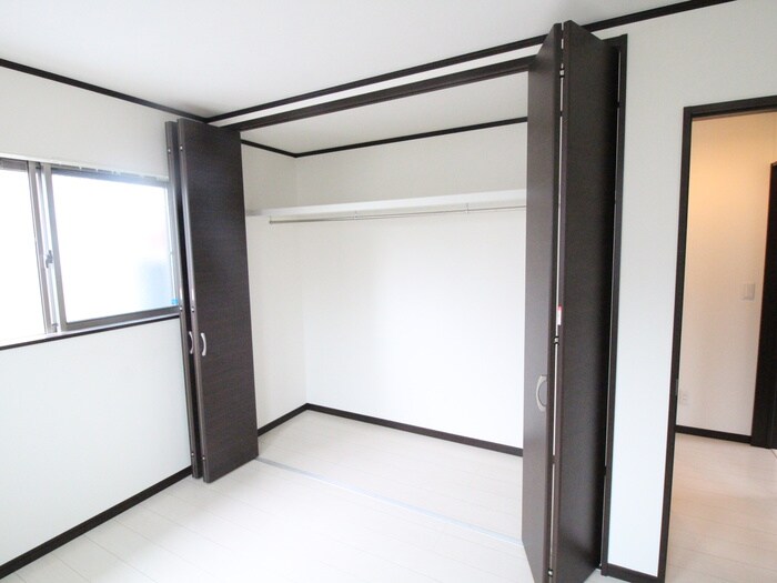 物件内観写真10　(収納)