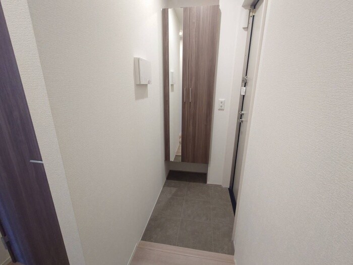 物件内観写真19　(玄関)