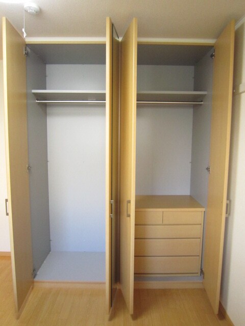 物件内観写真16　(収納)