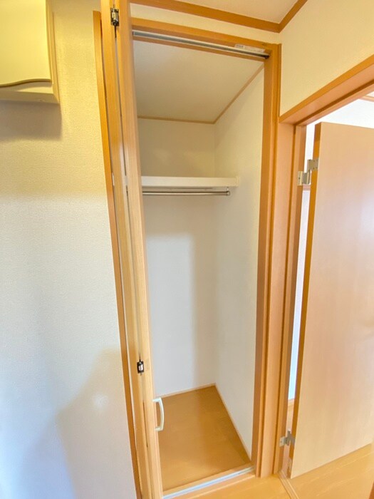 物件内観写真13　(収納)