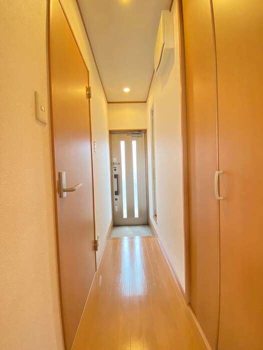 物件内観写真20　(廊下)