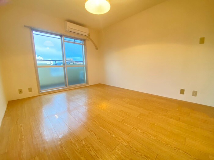 物件内観写真6　(居室)