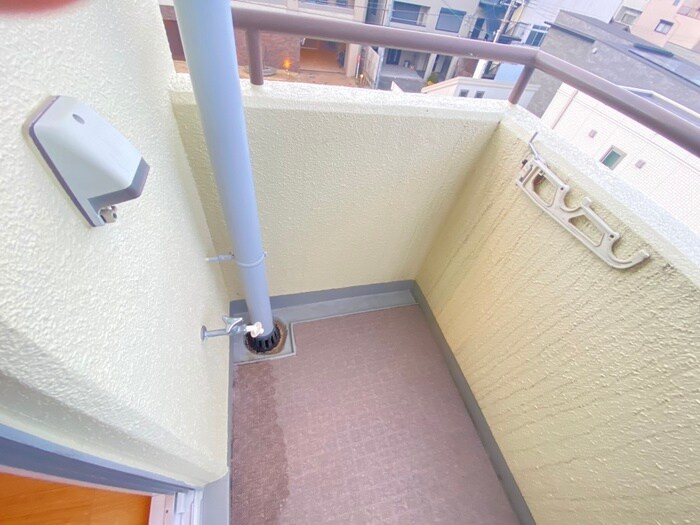 物件内観写真9　(洗濯機置場)