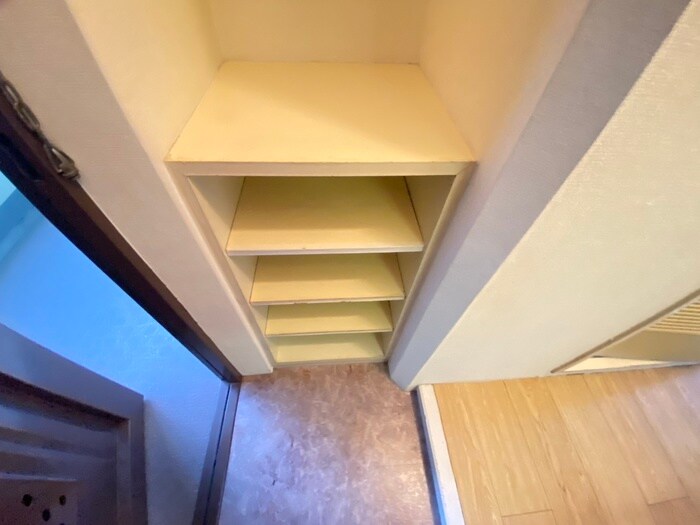 物件内観写真13　(靴箱)