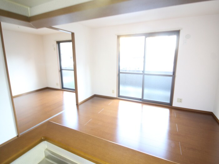 物件内観写真7　(居室)