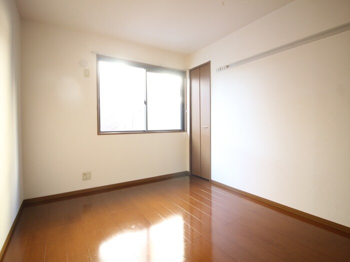 物件内観写真10　(居室)