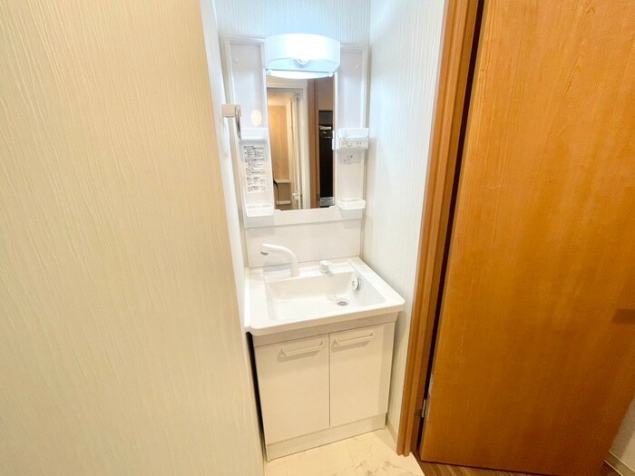 物件内観写真6　(洗面)