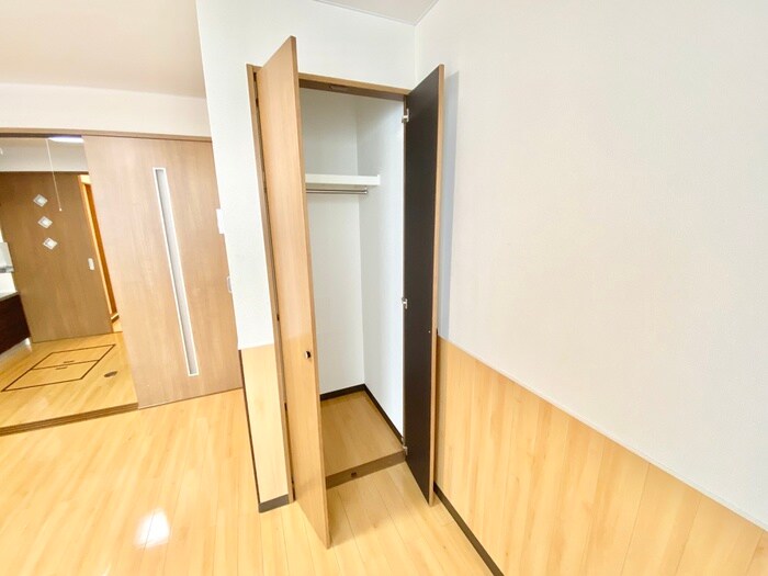 物件内観写真10　(収納)