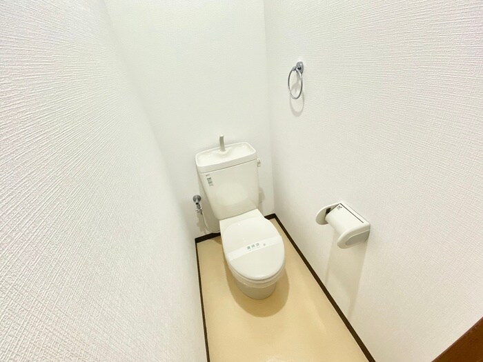物件内観写真16　(トイレ)