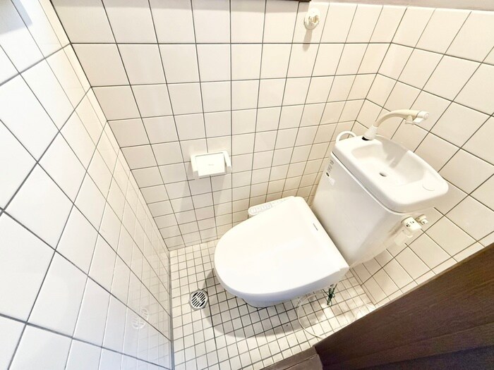 物件内観写真12　(トイレ)