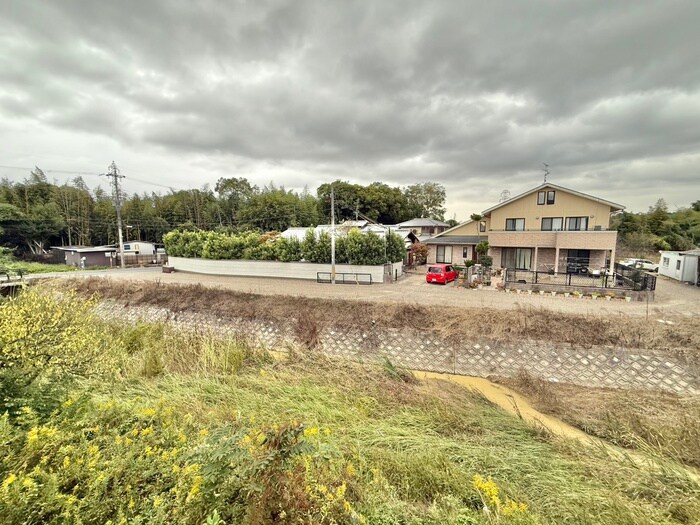 物件内観写真22　(室内からの展望)
