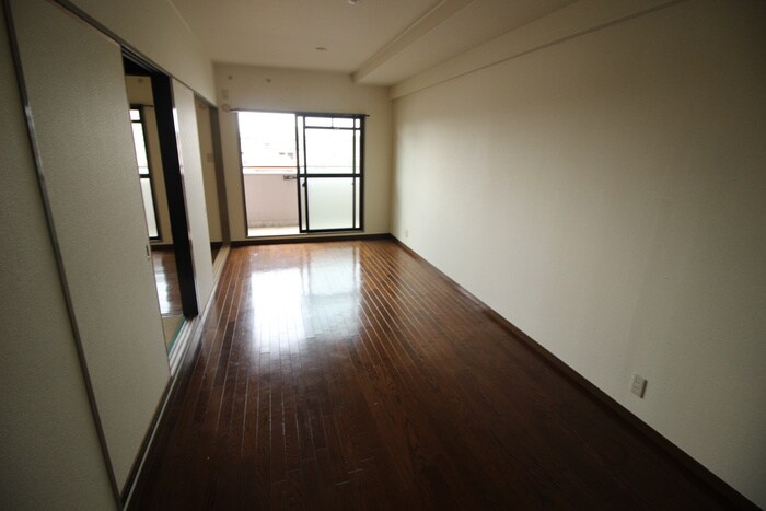 物件内観写真15　(居室)