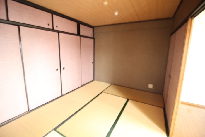 物件内観写真16　(居室)