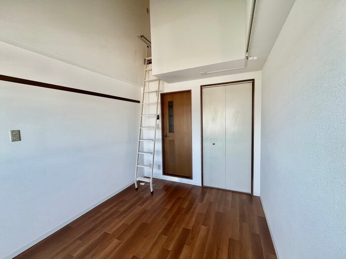 物件内観写真13　(居室)