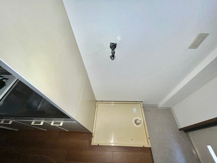 物件内観写真20　(洗濯機置場)