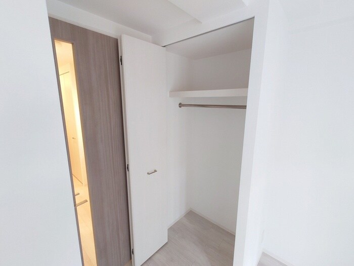 物件内観写真16　(収納)