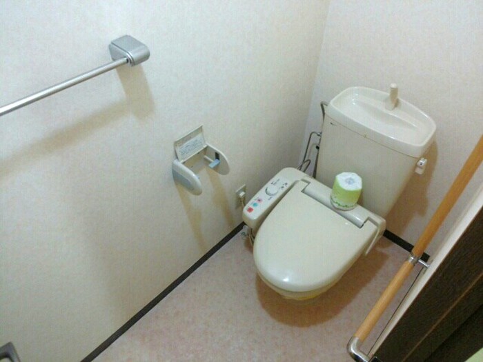 物件内観写真13　(トイレ)