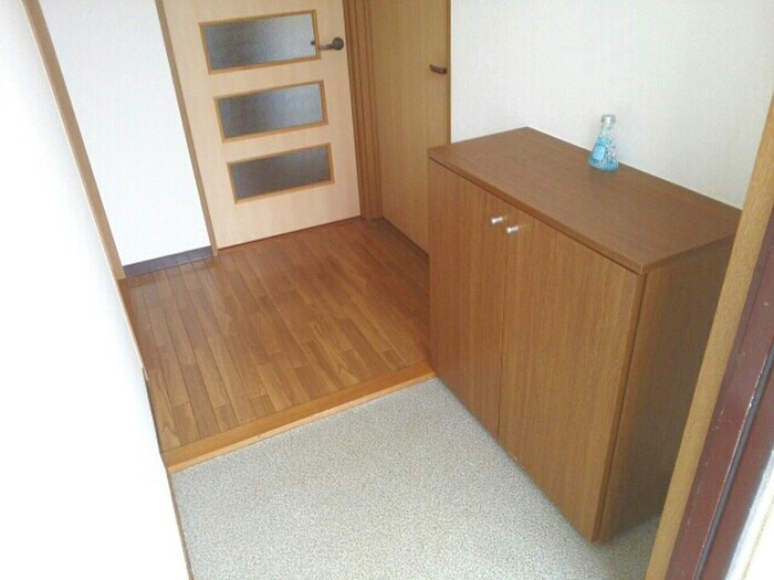物件内観写真15　(玄関)