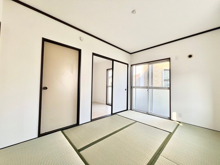 物件内観写真10　(居室)