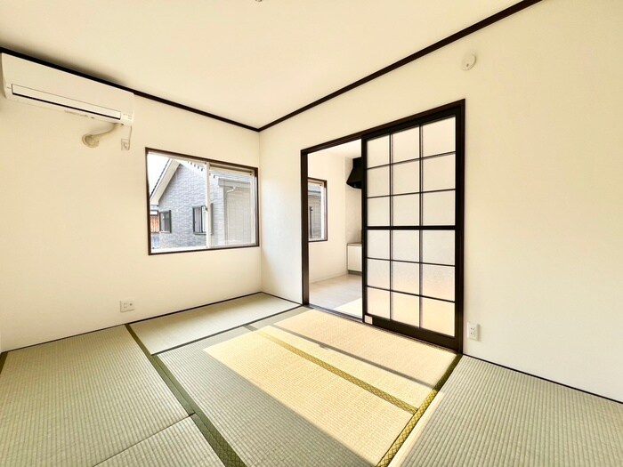 物件内観写真10　(居室)