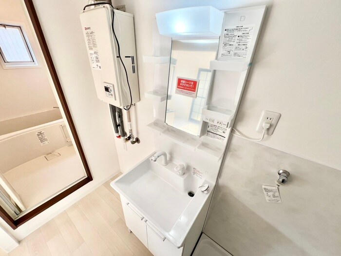 物件内観写真14　(洗面)