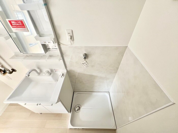 物件内観写真15　(洗濯機置場)