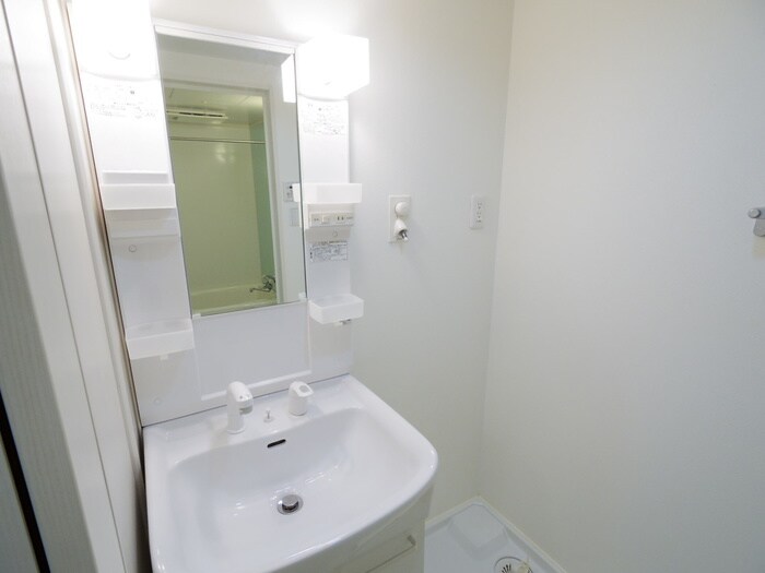 物件内観写真15　(洗面)