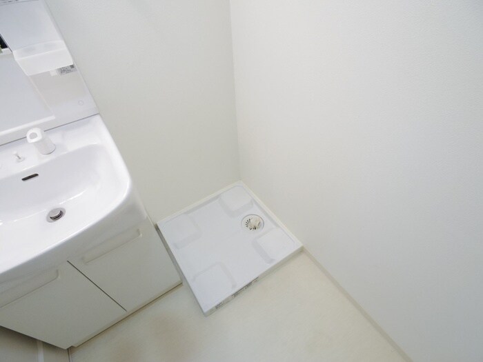 物件内観写真17　(洗濯機置場)