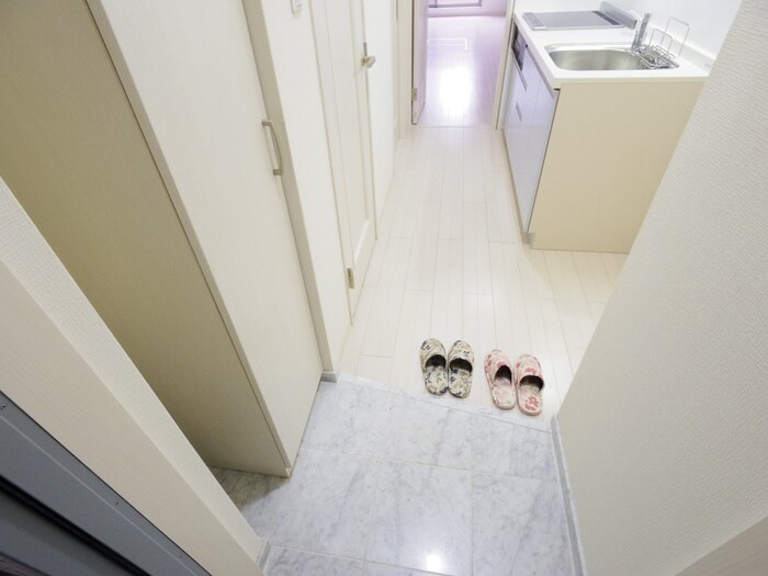 物件内観写真19　(玄関)