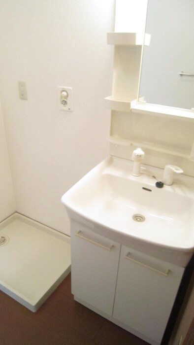 物件内観写真8　(洗面)