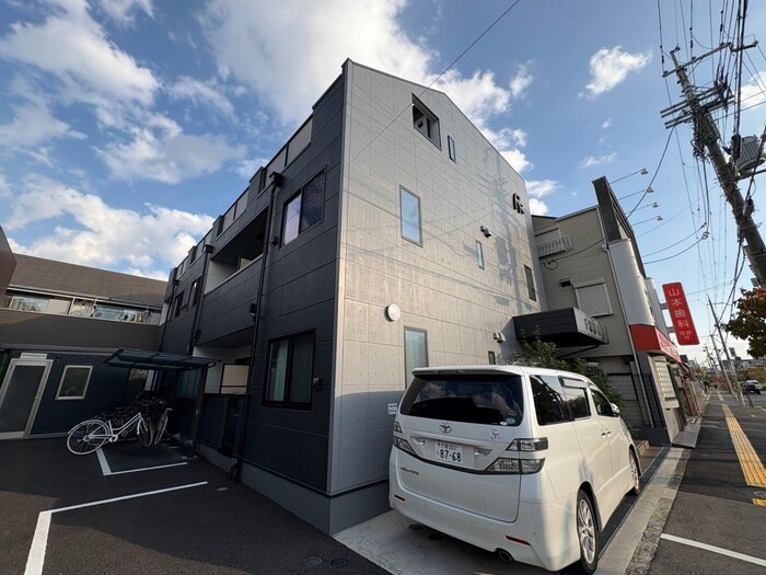 物件外観写真1　(外観写真)