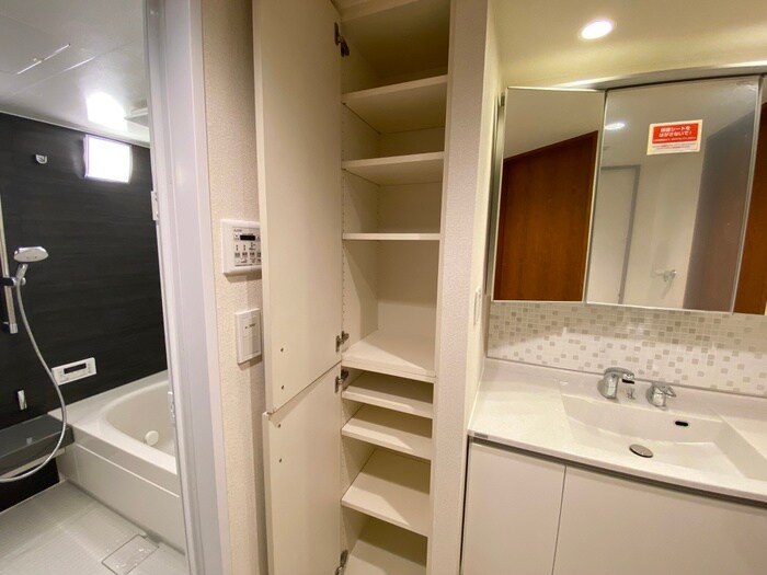 物件内観写真18　(収納)