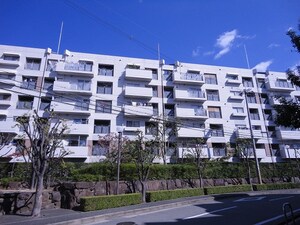緑地公園ｸﾞﾘ-ﾝﾊｲﾂ２号棟(205)外観写真