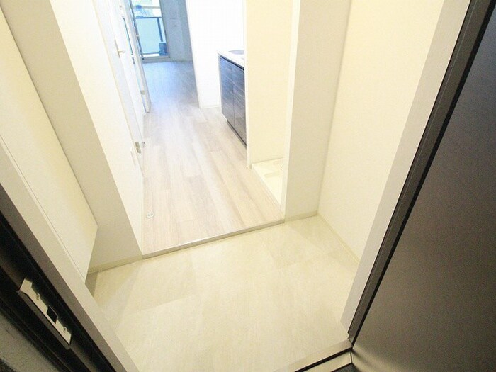 物件内観写真17　(玄関)