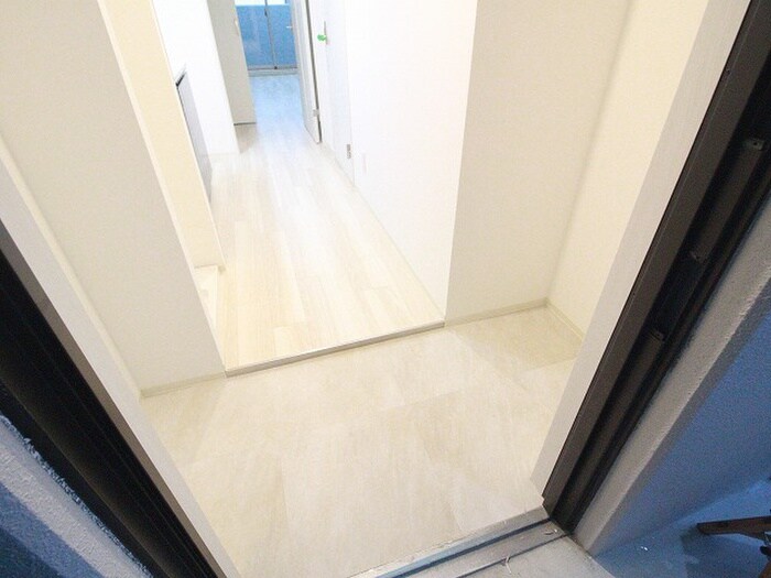 物件内観写真18　(玄関)
