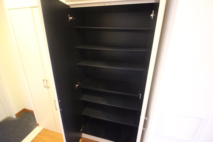 物件内観写真17　(靴箱)