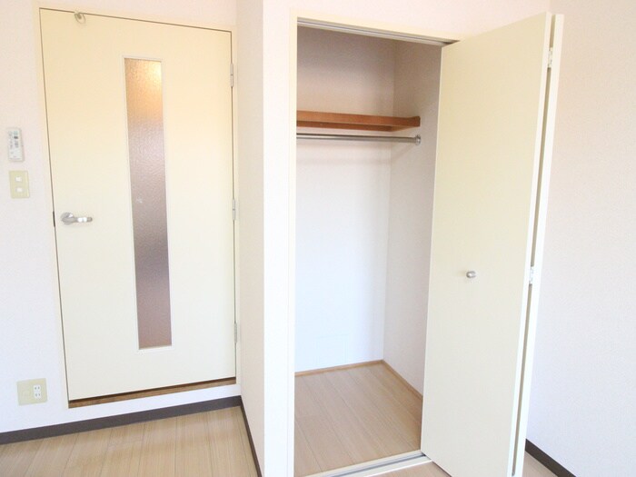 物件内観写真15　(収納)