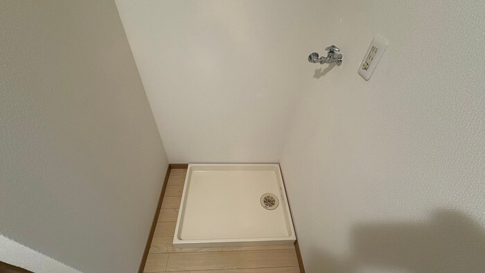 物件内観写真14　(洗濯機置場)